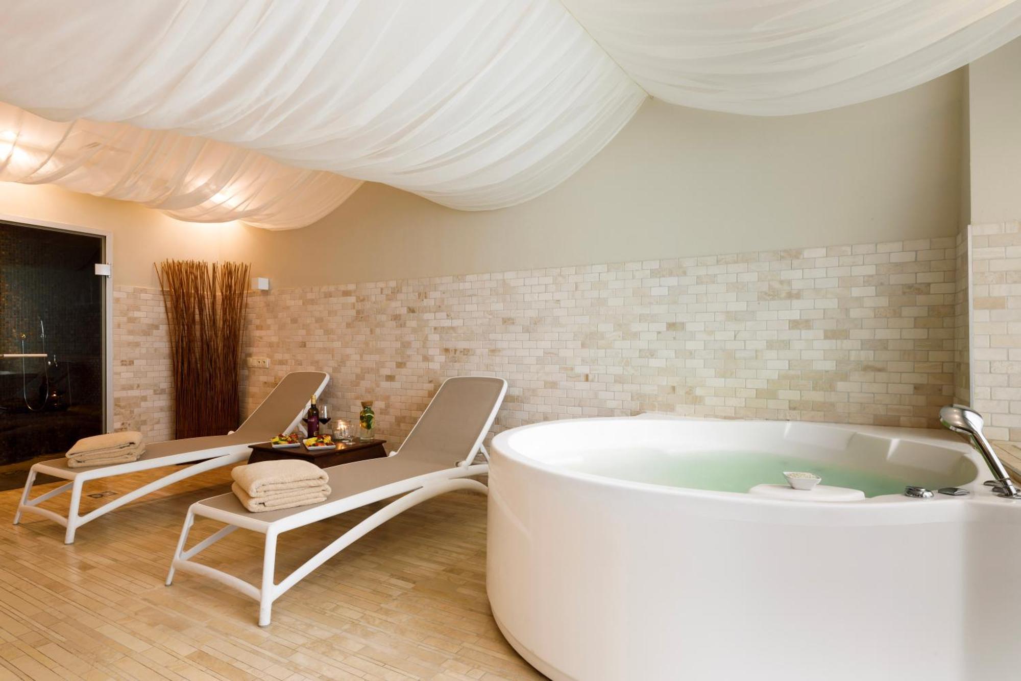 Ultra Marine By Zdrojowa Resort 5*