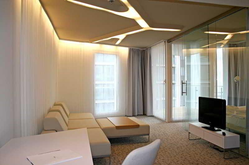 Resort Ultra Marine By Zdrojowa 5*